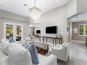 121 Palm Circle, Lake Worth Beach FL 33462