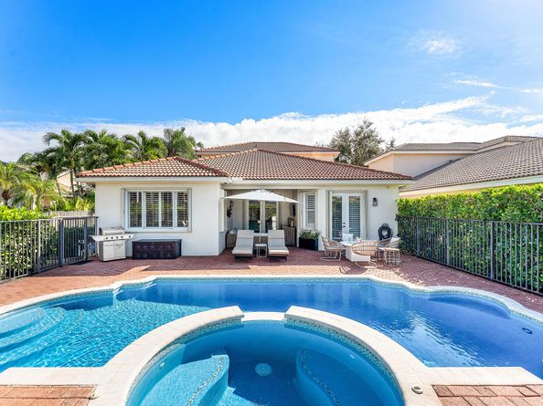 121 Palm Circle, Lake Worth Beach FL 33462