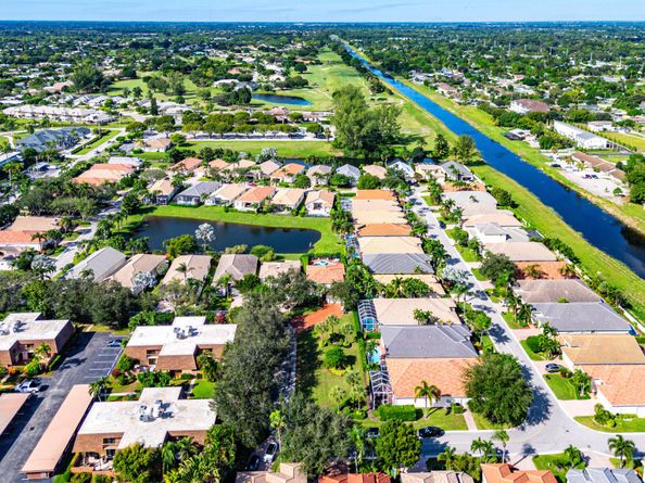 121 Palm Circle, Lake Worth Beach FL 33462