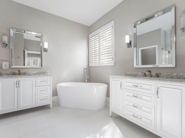 121 Palm Circle, Lake Worth Beach FL 33462