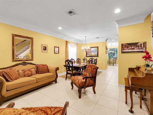 1020 Lavender Cir, Weston FL 33327