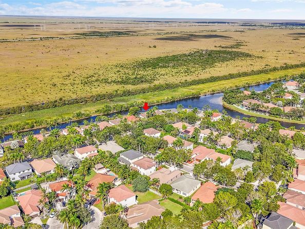 1020 Lavender Cir, Weston FL 33327