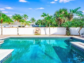 205 18th Avenue N, Lake Worth Beach FL 33460