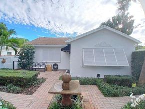 205 18th Avenue N, Lake Worth Beach FL 33460