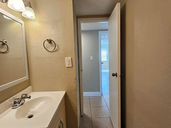 4324 NW 9th Avenue 61c, Deerfield Beach FL 33064