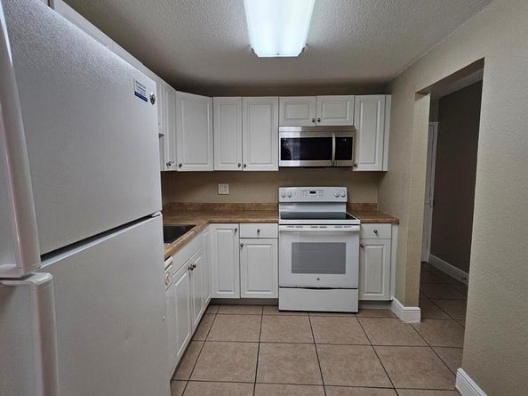 4324 NW 9th Avenue 61c, Deerfield Beach FL 33064