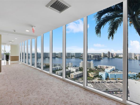 18001 Collins Ave 2806, North Miami Beach FL 33160