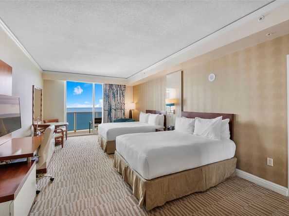 18001 Collins Ave 2806, North Miami Beach FL 33160