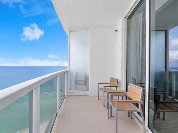 18001 Collins Ave 2806, North Miami Beach FL 33160