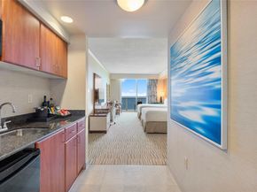 18001 Collins Ave 2806, North Miami Beach FL 33160