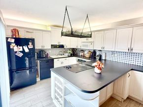 711 Springdale Circle, Palm Springs FL 33461