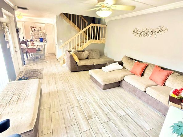 711 Springdale Circle, Palm Springs FL 33461