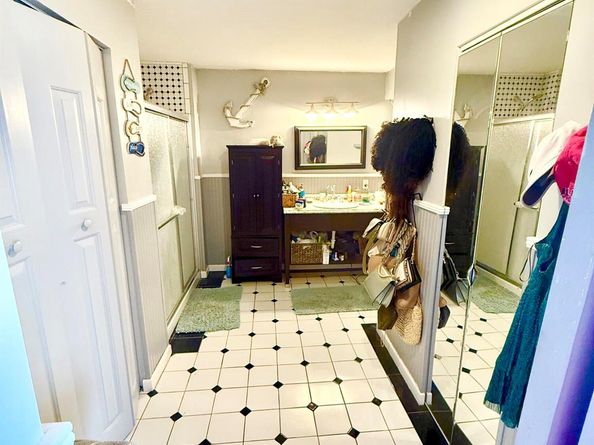 711 Springdale Circle, Palm Springs FL 33461