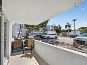 2850 NE 14th Street Cswy 107, Pompano Beach FL 33062