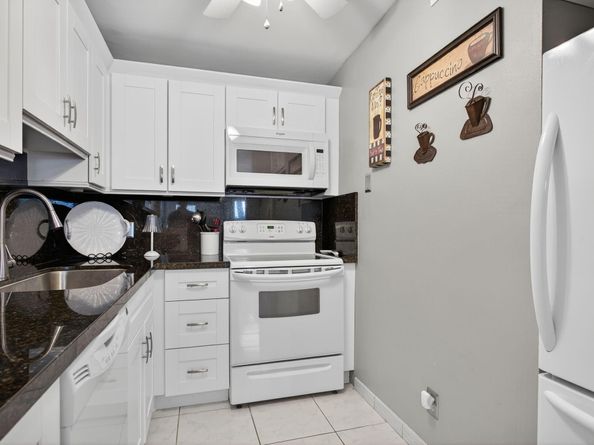 2850 NE 14th Street Cswy 107, Pompano Beach FL 33062