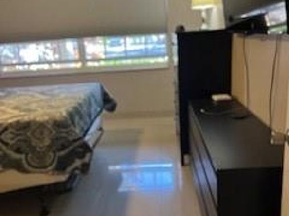 565 Oaks Ln 103, Pompano Beach FL 33069