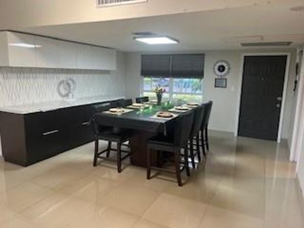 565 Oaks Ln 103, Pompano Beach FL 33069