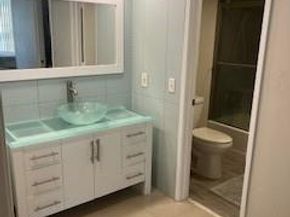 565 Oaks Ln 103, Pompano Beach FL 33069