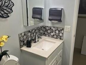 565 Oaks Ln 103, Pompano Beach FL 33069