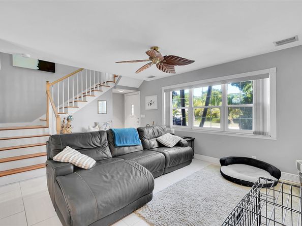 108 SE 14th Ct, Deerfield Beach FL 33441