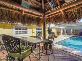 108 SE 14th Ct, Deerfield Beach FL 33441