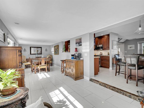 108 SE 14th Ct, Deerfield Beach FL 33441