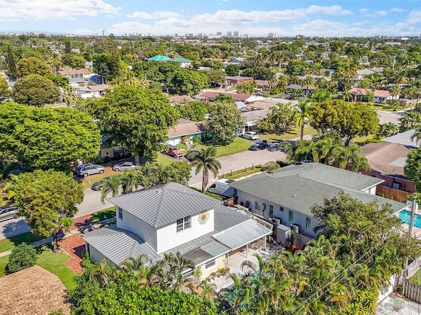 108 SE 14th Ct, Deerfield Beach FL 33441