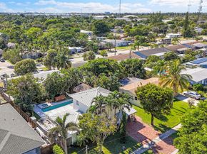 108 SE 14th Ct, Deerfield Beach FL 33441