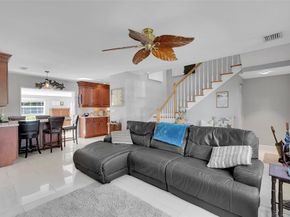 108 SE 14th Ct, Deerfield Beach FL 33441