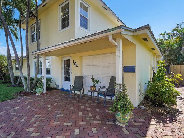 108 SE 14th Ct, Deerfield Beach FL 33441