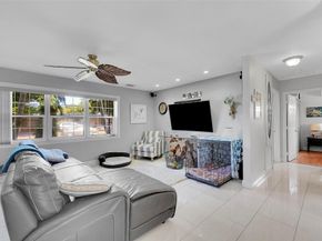 108 SE 14th Ct, Deerfield Beach FL 33441