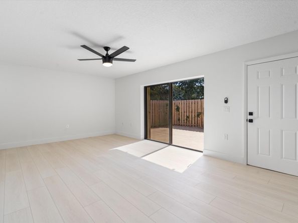 2897 SW 22nd Circle 44b, Delray Beach FL 33445