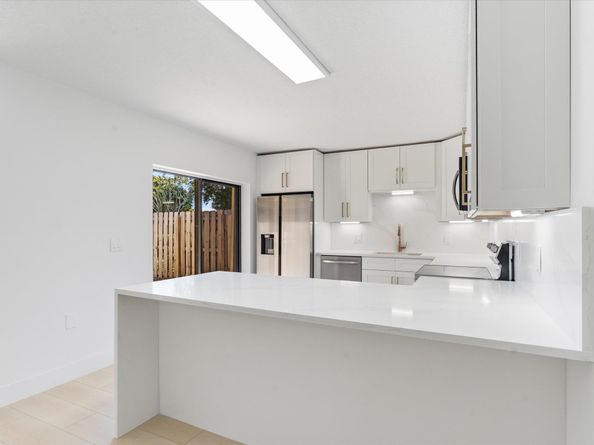 2897 SW 22nd Circle 44b, Delray Beach FL 33445