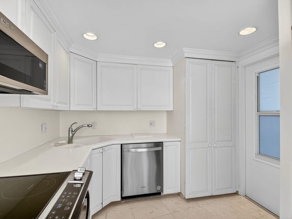 2780 S Ocean Boulevard 703, Palm Beach FL 33480