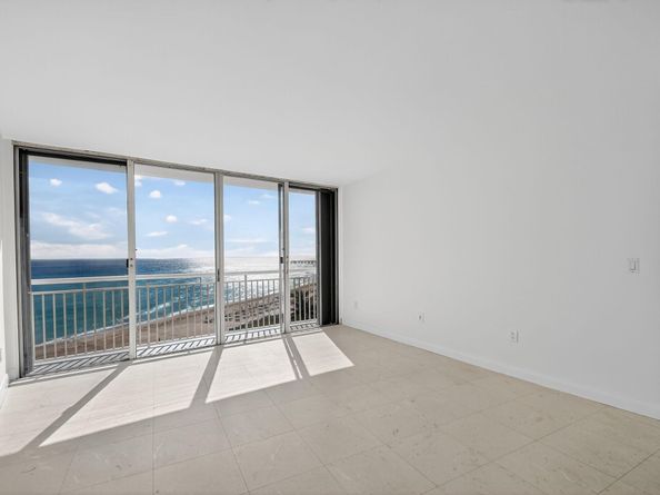 2780 S Ocean Boulevard 703, Palm Beach FL 33480