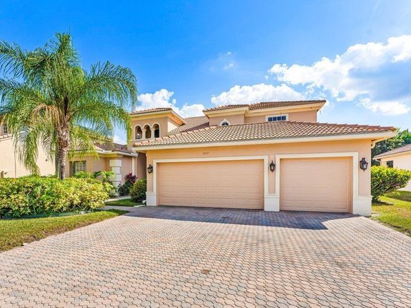 2957 Fontana Place, Royal Palm Beach FL 33411
