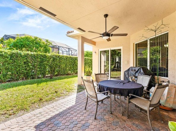 2957 Fontana Place, Royal Palm Beach FL 33411