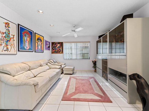 6126 Sunny Pointe Circle, Delray Beach FL 33484