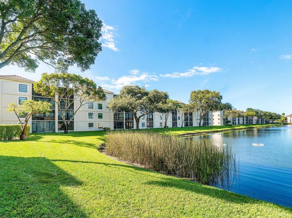 6149 Pointe Regal Circle 108, Delray Beach FL 33484