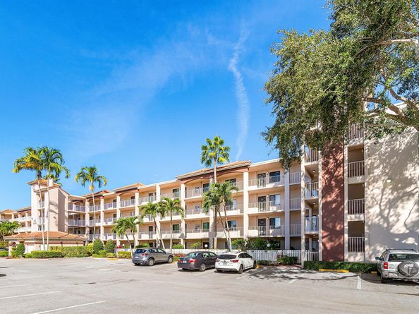 6149 Pointe Regal Circle 108, Delray Beach FL 33484