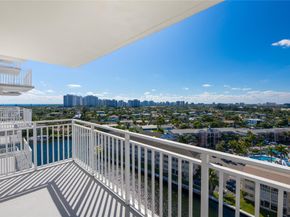 427 Golden Isles Dr 14B, Hallandale Beach FL 33009