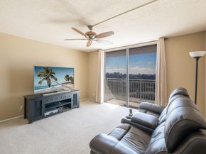 427 Golden Isles Dr 14B, Hallandale Beach FL 33009