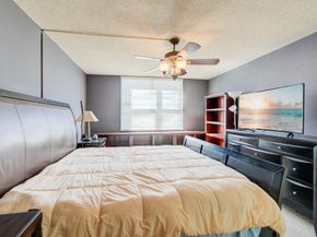 427 Golden Isles Dr 14B, Hallandale Beach FL 33009