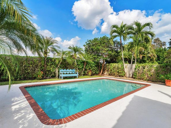 2379 Windsor Way Court, Wellington FL 33414