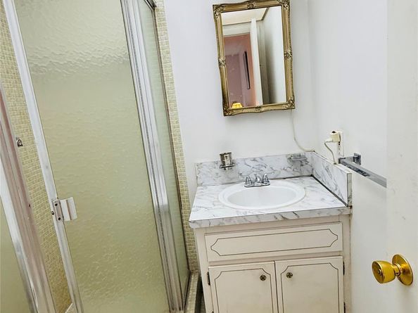 3081 NW 47th Ter 206, Lauderdale Lakes FL 33313