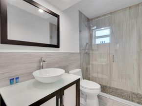 3121 NE 51 St 406E, Fort Lauderdale FL 33308