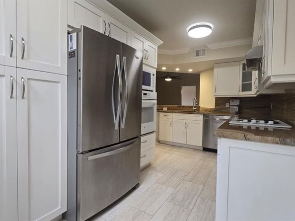 8871 Wiles Road 202, Coral Springs FL 33067