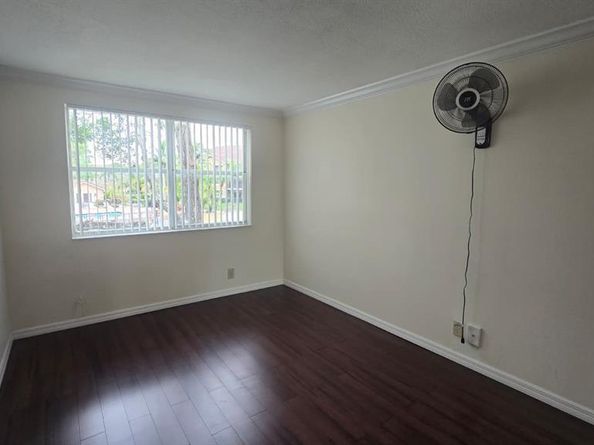 8871 Wiles Road 202, Coral Springs FL 33067