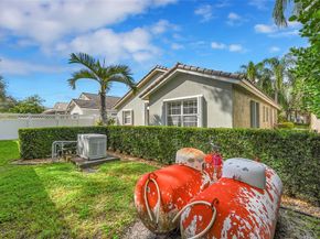 8540 NW 46th Dr, Coral Springs FL 33067