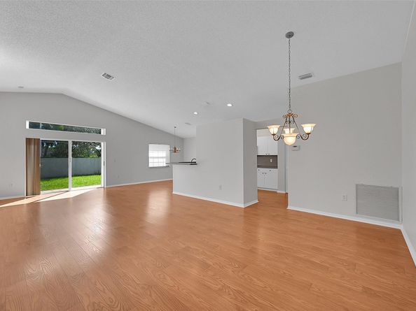 8540 NW 46th Dr, Coral Springs FL 33067